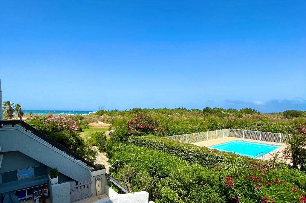 Appartement refait à neuf entre la lagune et la mer, direct plage vue mer & piscine J11 24 Avenue Armand Lanoux, 66750 Saint-Cyprien