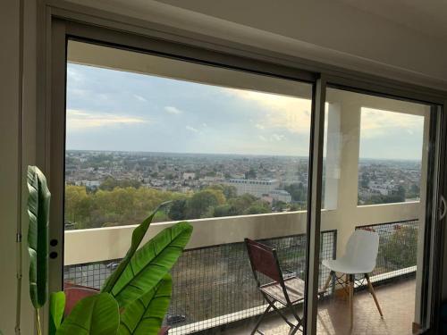 Appartement refait avec vue sur la ville