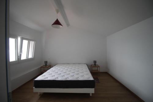 Appartement renove 3 chambres les pieds dans l eau