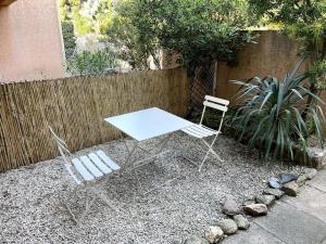 Appartement rénové à Cavalière avec terrasse