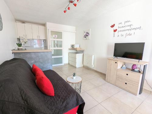 Appartement rénové avec parking privatif ,à 2min de la plage