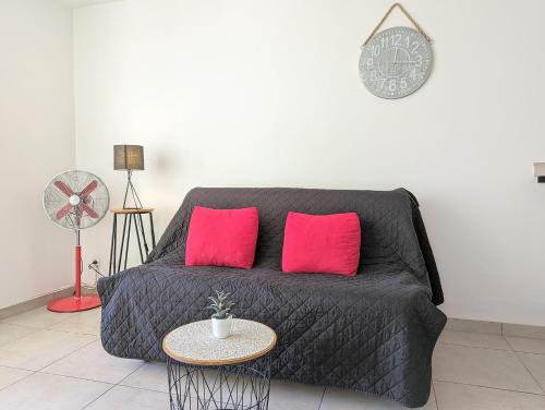 Appartement rénové avec parking privatif ,à 2min de la plage