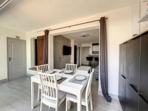 Appartement rénové tout confort avec piscine