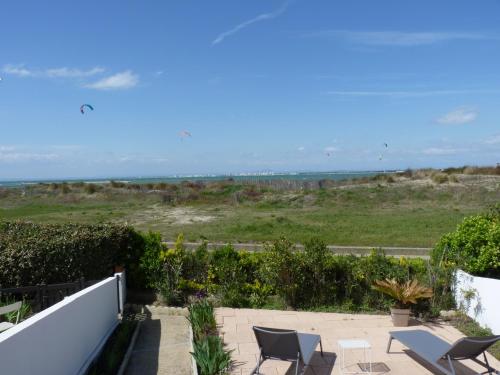 Appartement rez de jardin face a la mer