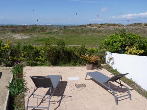 Appartement rez de jardin face a la mer