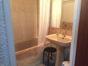 Appartement Risoul, 1 pièce, 3 personnes - FR-1-330-541