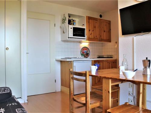 Appartement Risoul, 1 pièce, 4 personnes - FR-1-330-112