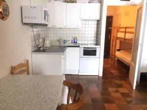 Appartement Risoul, 1 pièce, 4 personnes - FR-1-330-156