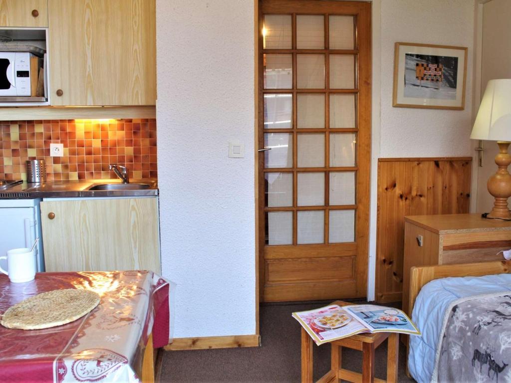 Appartement Appartement Risoul, 1 pièce, 4 personnes - FR-1-330-169 Chabrieres I -  - 05600 Risoul