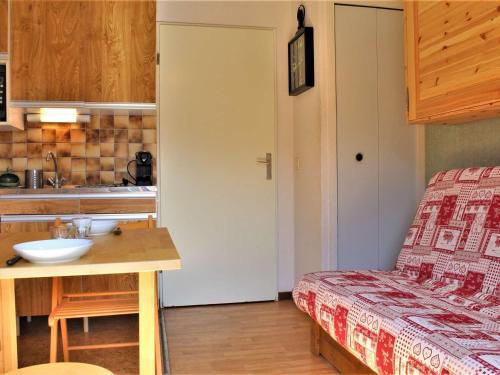 Appartement Risoul, 1 pièce, 4 personnes - FR-1-330-481