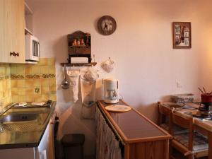 Appartement Risoul, 1 pièce, 4 personnes - FR-1-330-509
