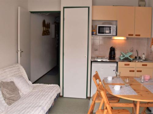 Appartement Risoul, 1 pièce, 4 personnes - FR-1-330-542