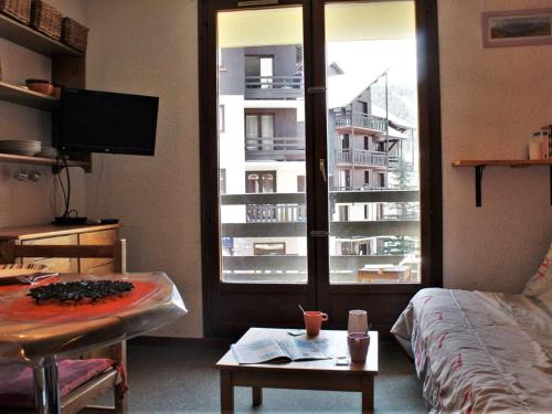 Appartement Risoul, 1 pièce, 4 personnes - FR-1-330-550