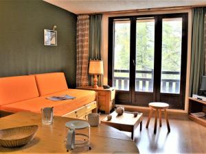 Appartement Risoul, 1 pièce, 4 personnes - FR-1-330-58