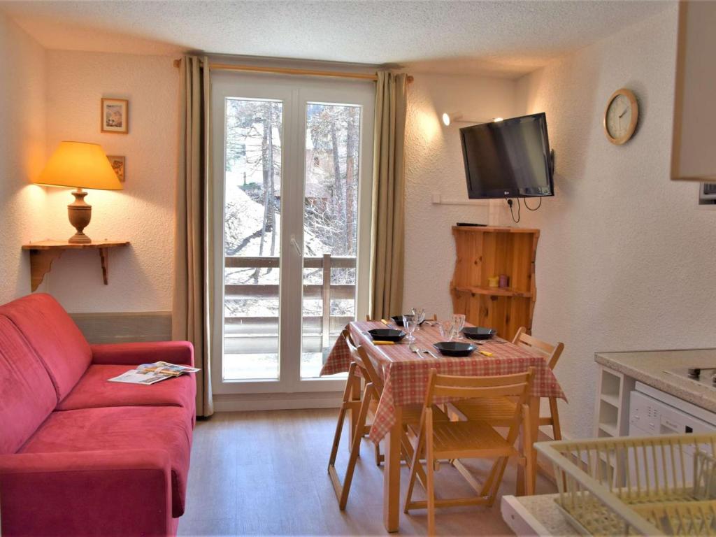 Appartement Risoul, 1 pièce, 4 personnes - FR-1-330-92 Cretes - Appartement  NÂ° 109 -, 05600 Risoul