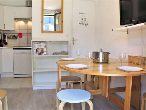 Appartement Risoul, 1 pièce, 5 personnes - FR-1-330-557