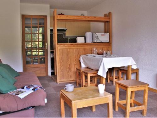 Appartement Risoul, 2 pièces, 5 personnes - FR-1-330-143