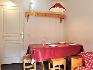 Appartement Risoul, 2 pièces, 5 personnes - FR-1-330-226