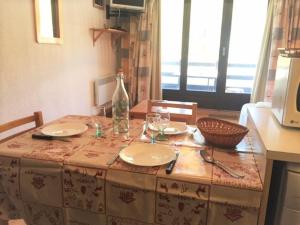 Appartement Risoul, 2 pièces, 5 personnes - FR-1-330-533