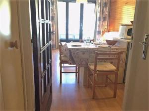 Appartement Appartement Risoul, 2 pièces, 5 personnes - FR-1-330-533 APPARTEMENT N°14 1ER ETAGE 05600 Risoul Provence-Alpes-Côte d\'Azur