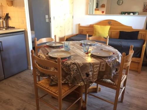 Appartement Risoul, 2 pièces, 6 personnes - FR-1-330-510