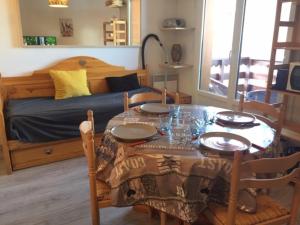 Appartement Risoul, 2 pièces, 6 personnes - FR-1-330-510