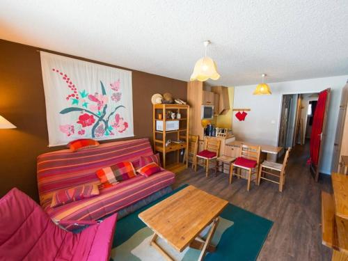 Appartement Risoul, 2 pièces, 8 personnes - FR-1-330-499
