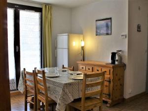 Appartement Risoul, 3 pièces, 6 personnes - FR-1-330-517