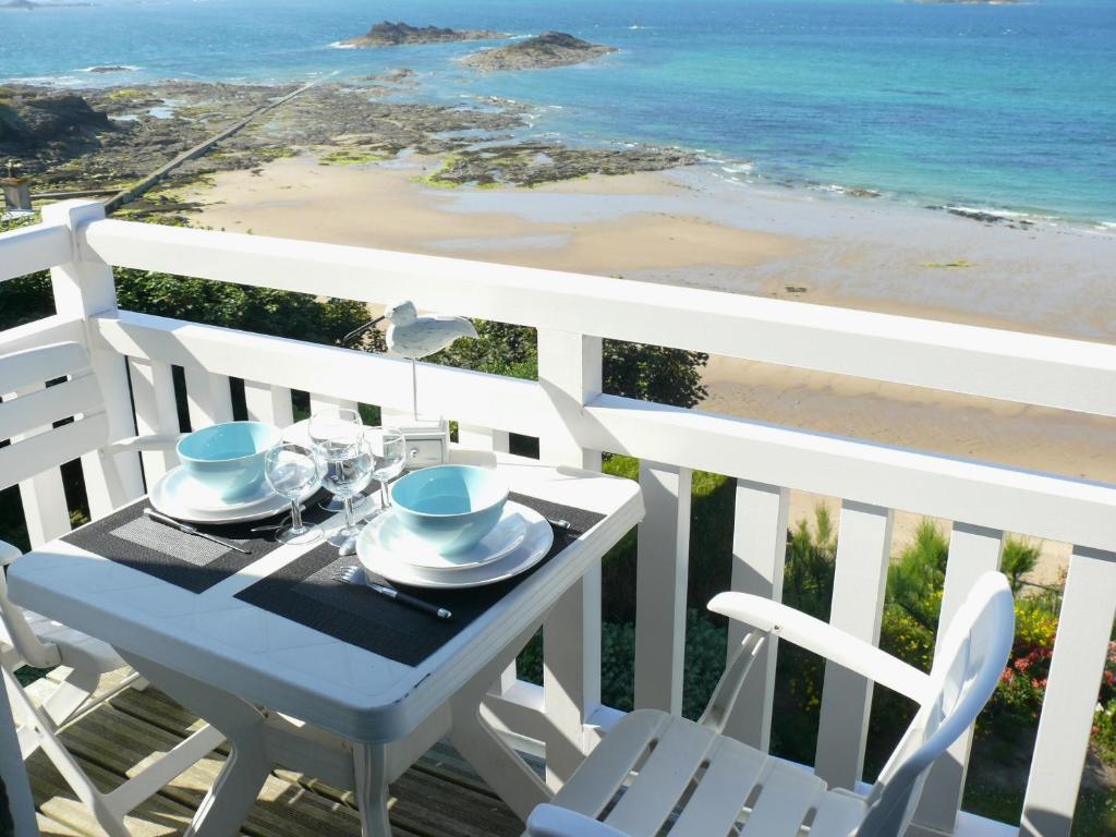 Appartement Appartement ROCK WILL Appartement HARBOUR 10 Chemin du Tertre Mignon 35800 Dinard