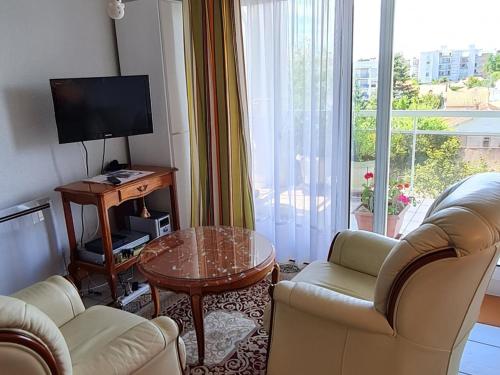 Appartement Royan, 2 pièces, 2 personnes - FR-1-550-46