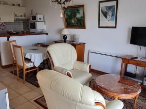 Appartement Royan, 2 pièces, 2 personnes - FR-1-550-46