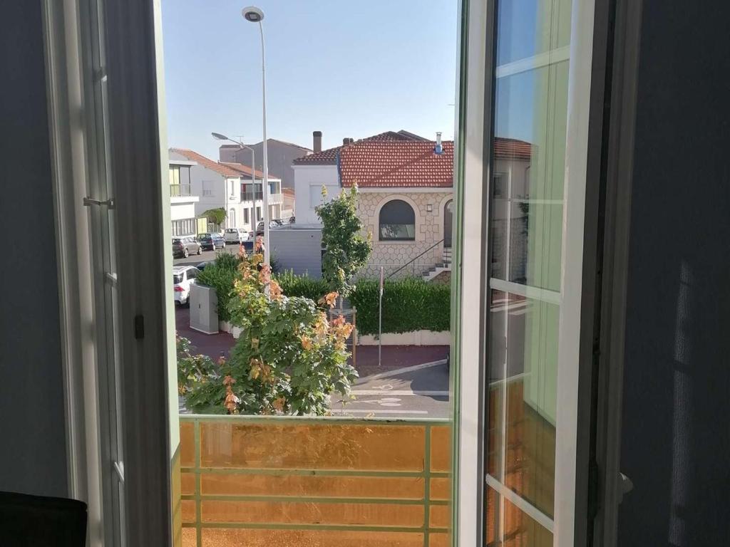 Appartement Royan, 2 pièces, 3 personnes - FR-1-494-112 14 boulevard Clemenceau, 17200 Royan