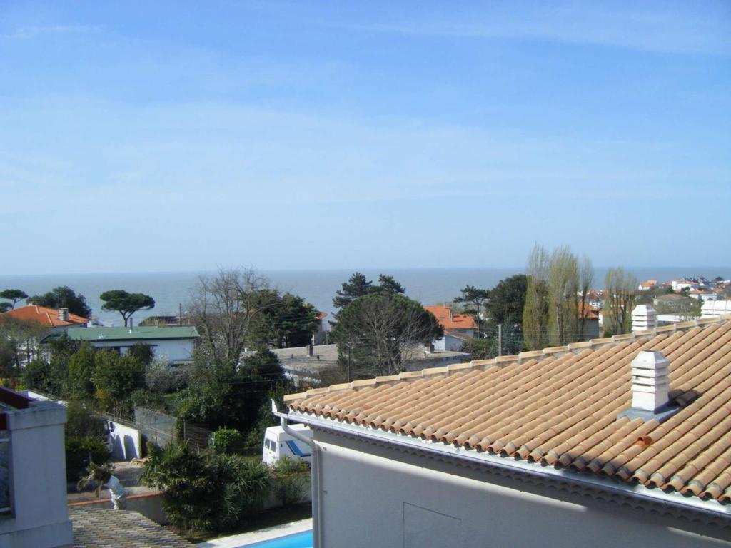 Appartement Appartement Royan, 2 pièces, 4 personnes - FR-1-494-140 Résidence Saphir 37 boulevard de l'Ocean - 2ième étage Apt. 13 17200 Royan