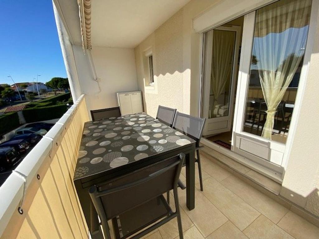 Appartement Appartement Royan, 2 pièces, 4 personnes - FR-1-494-148 Résidence les Jardin de l'Océan numaro 39 bat b- 64 AVENUE PASTEUR 17200 Royan