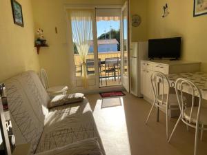 Appartement Royan, 2 pièces, 4 personnes - FR-1-494-148