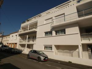 Appartement Appartement Royan, 3 pièces, 6 personnes - FR-1-71-82 22 rue des Fauvettes appt D7 résidence Pierre Loti 17200 Royan -1