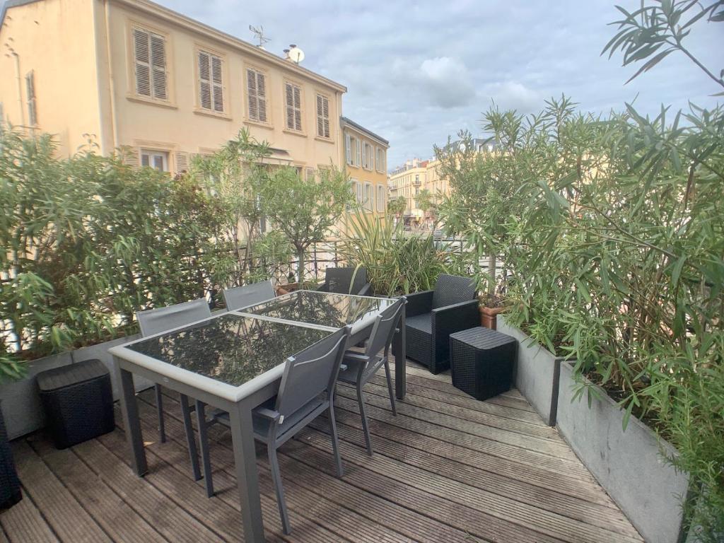 Appartement rue Jean Riouffe à Cannes 21 Rue Jean de Riouffe, 06400 Cannes