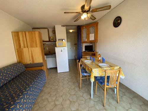 Appartement Saint-Aygulf, 1 pièce, 2 personnes - FR-1-226A-129