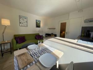 Appartement Saint-Chaffrey , 1 pièce, 2 personnes - FR-1-330E-127