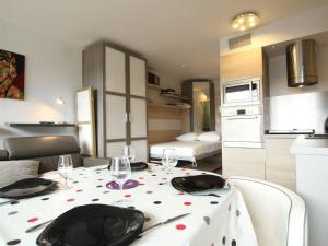 Appartement Saint-Chaffrey , 1 pièce, 3 personnes - FR-1-330E-117