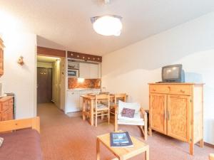 Appartement Saint-Chaffrey , 1 pièce, 4 personnes - FR-1-330E-102