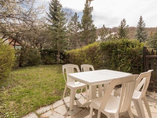 Appartement Saint-Chaffrey , 1 pièce, 4 personnes - FR-1-330E-13
