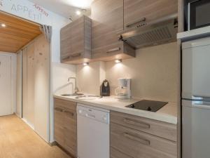 Appartement Saint-Chaffrey , 1 pièce, 4 personnes - FR-1-330E-13
