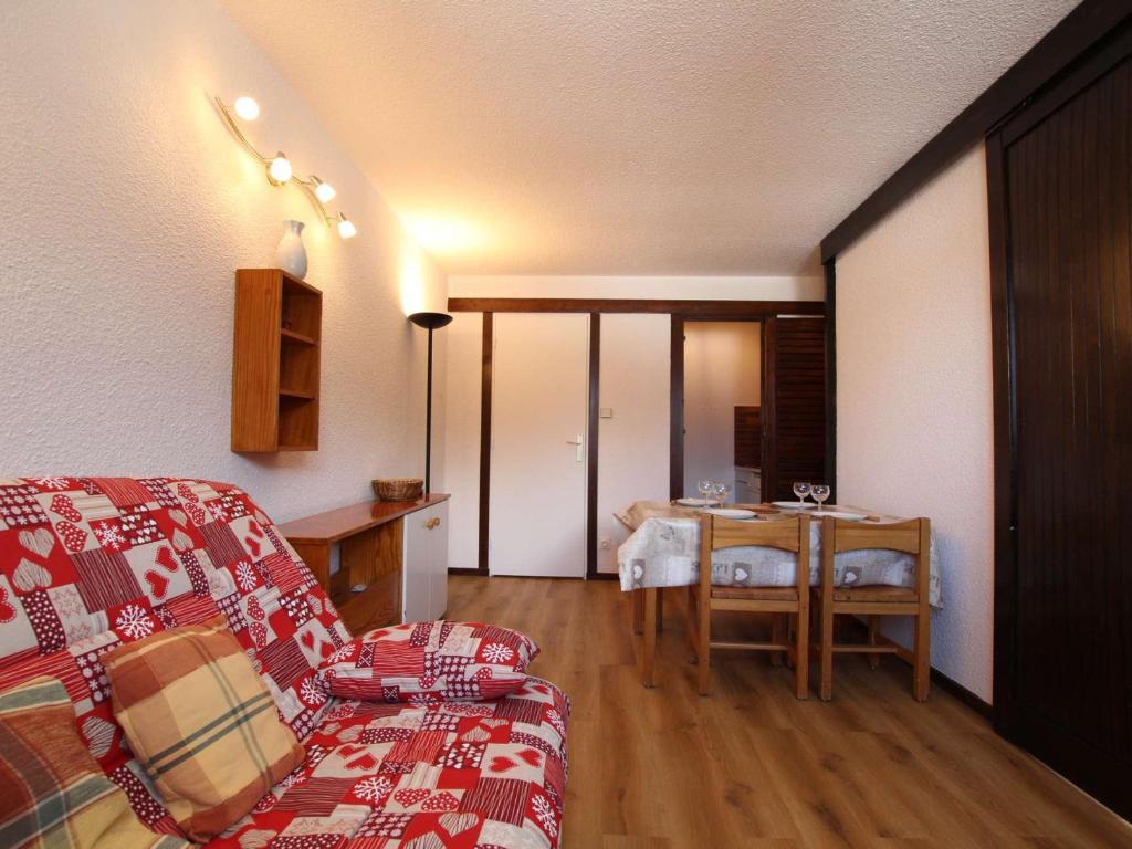 Appartement Appartement Saint-Chaffrey , 1 pièce, 4 personnes - FR-1-330E-55 Rue De L'Eyrette -  - 05330 Saint-Chaffrey