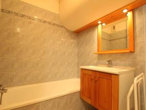 Appartement Saint-Chaffrey , 1 pièce, 4 personnes - FR-1-330E-57