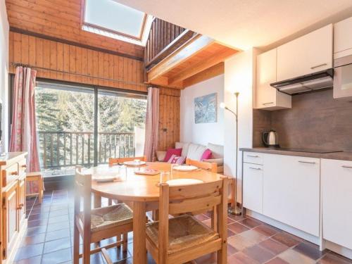 Appartement Saint-Chaffrey , 1 pièce, 6 personnes - FR-1-330E-27