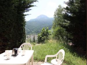 Appartement Appartement Saint-Chaffrey , 2 pièces, 4 personnes - FR-1-330E-90 Route Des Queyrets -  - 05330 Saint-Chaffrey Provence-Alpes-Côte d\'Azur