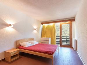 Appartement Saint-Chaffrey , 2 pièces, 6 personnes - FR-1-330E-26