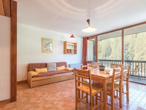 Appartement Saint-Chaffrey , 2 pièces, 6 personnes - FR-1-330E-32