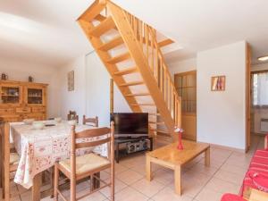 Appartement Saint-Chaffrey , 3 pièces, 6 personnes - FR-1-330E-21